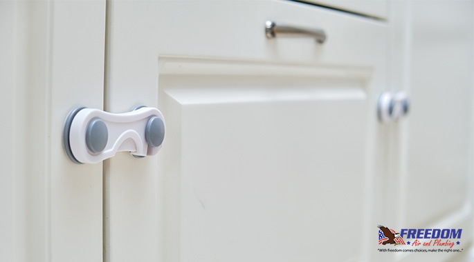 How To Babyproof Your Bathroom In 5 Easy Steps